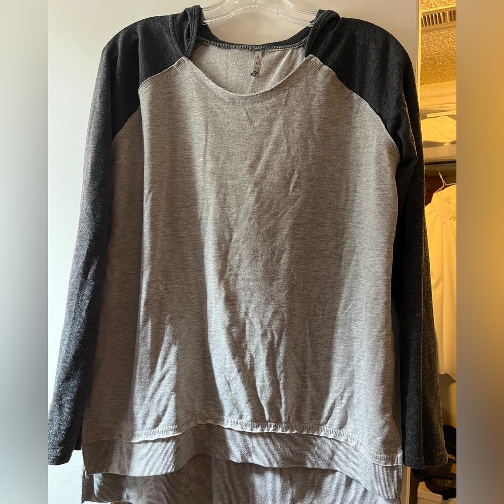 Long sleeve hooded shirt